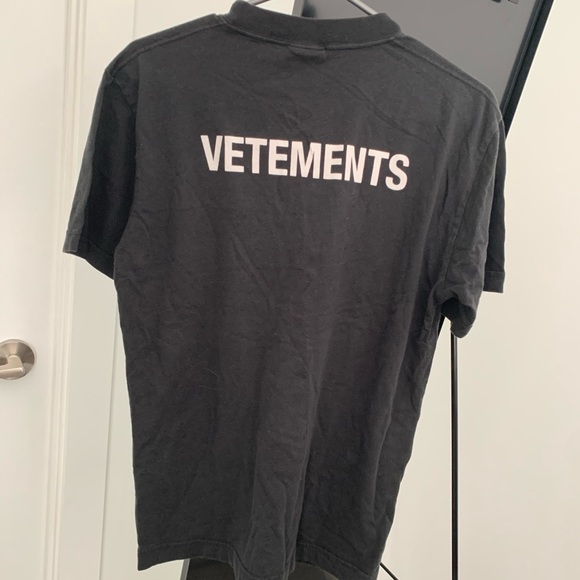 2018 Collection Vetements Dark Grey STAFF Tee - S - Picture 2 of 2